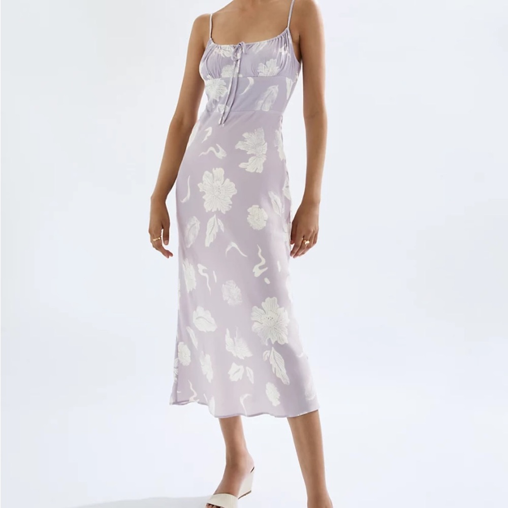 Aritzia Bellow Midi Dress